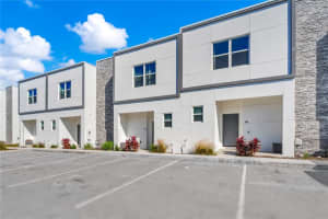 396 Famagusta Dr, DAVENPORT