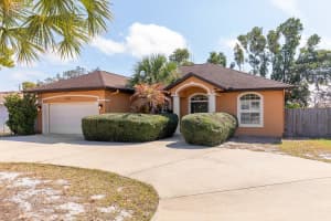 1357 Providence Blvd, DELTONA
