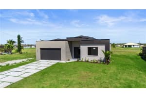 3927 Nw 40th Ter, CAPE CORAL