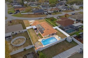 912 E Heron Cir, WINTER HAVEN