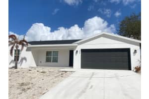 895 S Cedar Ave, ORANGE CITY