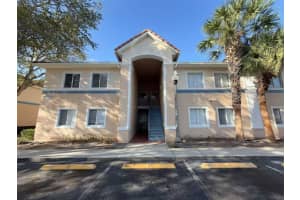 495 Las Cortes Ln #102, ORLANDO