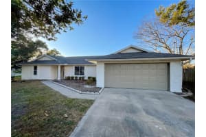 1562 Amy Cir, DELTONA