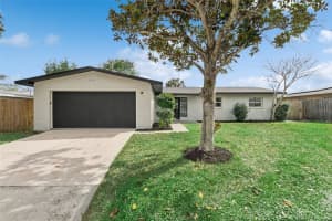 2121 Colony Dr, MELBOURNE