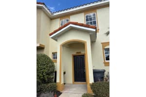 427 Madison Cir, DAVENPORT