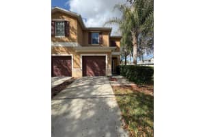 100 Bexley Dr, DAVENPORT