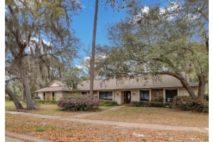 401 Blue Lake Dr, LONGWOOD