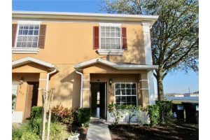 896 Chelsea Dr, DAVENPORT