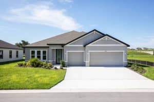 902 Buckeye Dr, LADY LAKE