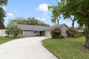 905 Willow Run, ORMOND BEACH
