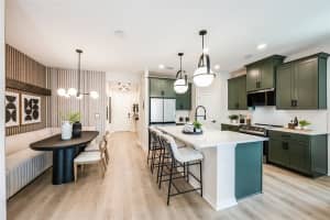 688 Lola Lane, OVIEDO