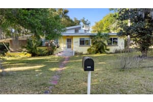 2304 Vine St, LEESBURG