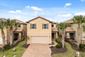 5425 Misty Oak Cir, DAVENPORT