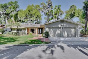 504 Banning Beach Rd, TAVARES