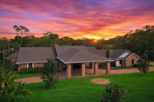 301 Sweetwater Club Cir, LONGWOOD