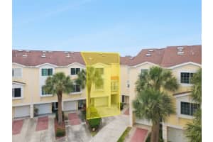 137 Brent Cir, OLDSMAR