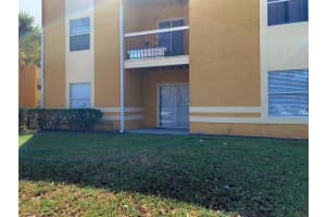 5283 Images Cir #304, KISSIMMEE