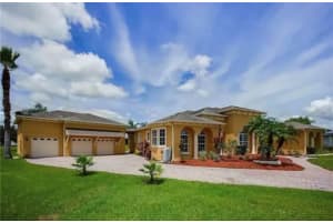2120 Bunker View Ct, KISSIMMEE