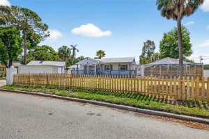 3620 E Tampa Cir, TAMPA