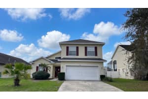 642 Pinewood Dr, DAVENPORT