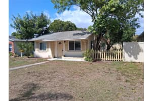 2855 40th Ave N, ST PETERSBURG