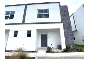 332 Famagusta Dr, DAVENPORT