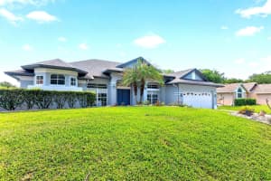 1047 Willa Lake Cir, OVIEDO