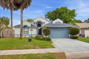 108 N Bristol Cir, SANFORD