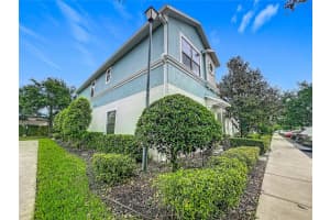 1360 Windsor Lake Cir, SANFORD
