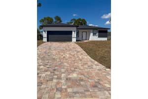 4700 Sunbeam St, SEBRING