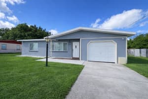 2403 Cleveland Rd, SEBRING