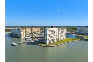 4775 Cove Cir #103, ST PETERSBURG