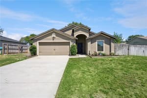 3002 Greynolds St, DELTONA