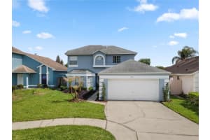 353 Lakebreeze Cir, LAKE MARY