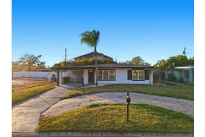 2470 Del Rio Way, DUNEDIN