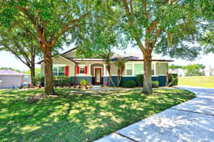 2494 Flatwood Ct, APOPKA