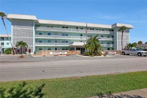 325 N Causeway #d104, NEW SMYRNA BEACH