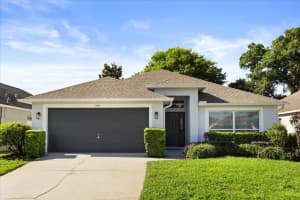 107 Boulder Ct, SANFORD