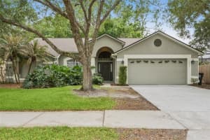 1023 W Riviera Blvd, OVIEDO