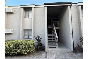 135 Springwood Cir #e, LONGWOOD