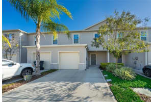 241 Arbor Lakes Dr, DAVENPORT 241 Arbor Lakes Dr, DAVENPORT