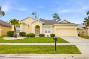 722 Brighton Dr, DAVENPORT