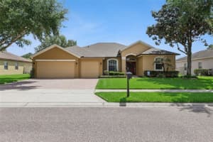 1862 Lorenzo Ln, OVIEDO