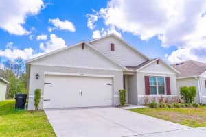 1419 Fox Squirrel Dr, DAVENPORT
