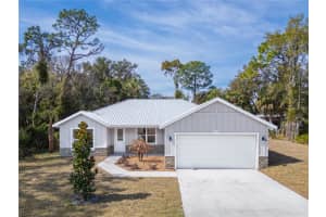 210 Paradise Dr, DELAND