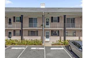 1250 S Denning Dr #117, WINTER PARK