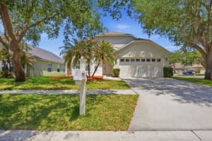 1353 Crimson Clover Ln, WESLEY CHAPEL