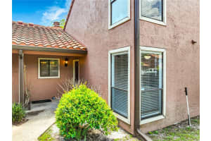 639 Saint Johns Ct #639, WINTER PARK