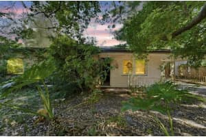 209 Plaza Oval, CASSELBERRY