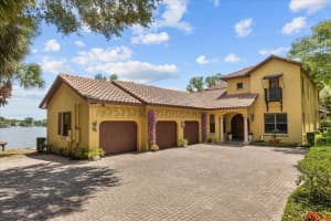1244 E Lake Colony Dr, MAITLAND